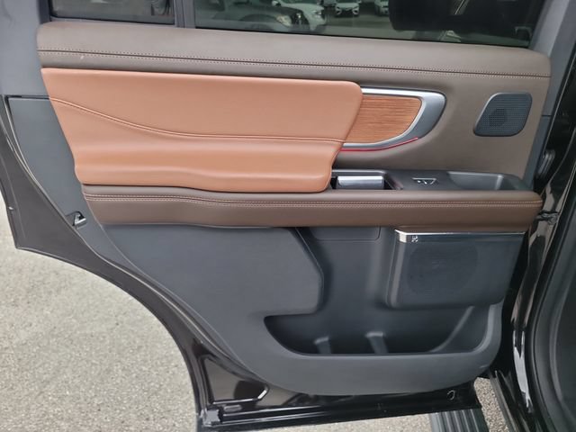 Used 2025 Ford Expedition King Ranch AWD/4WD image 14