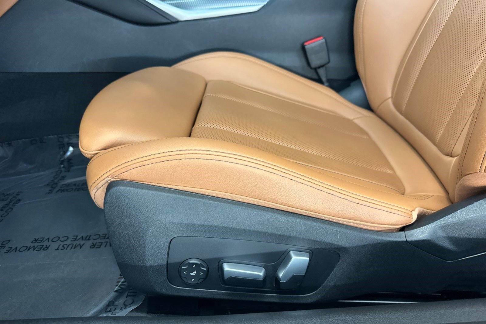 Certified 2024 BMW 430i Coupe w/ M Sport Package RWD image 14