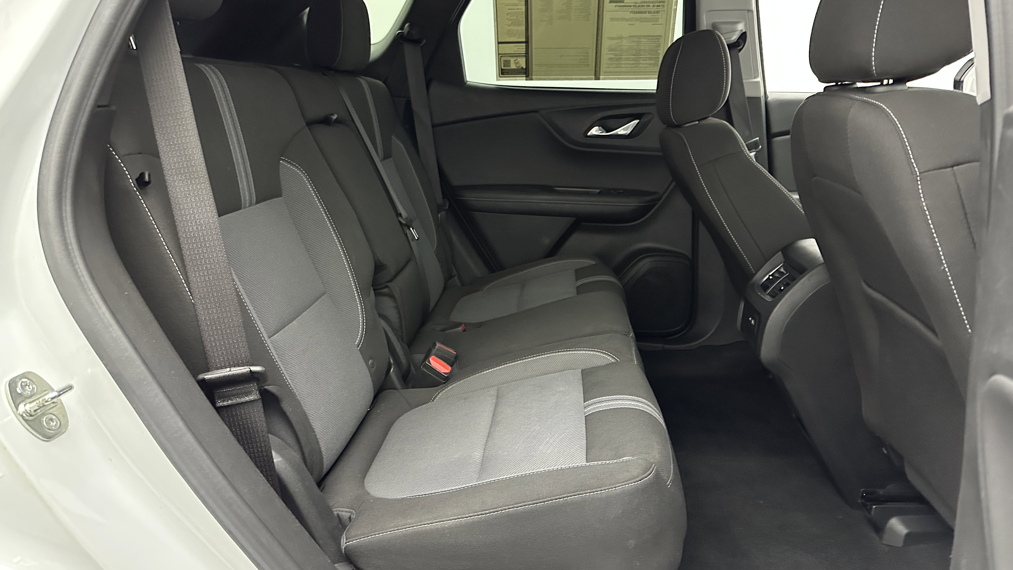 Used 2023 Chevrolet Blazer LT image 33