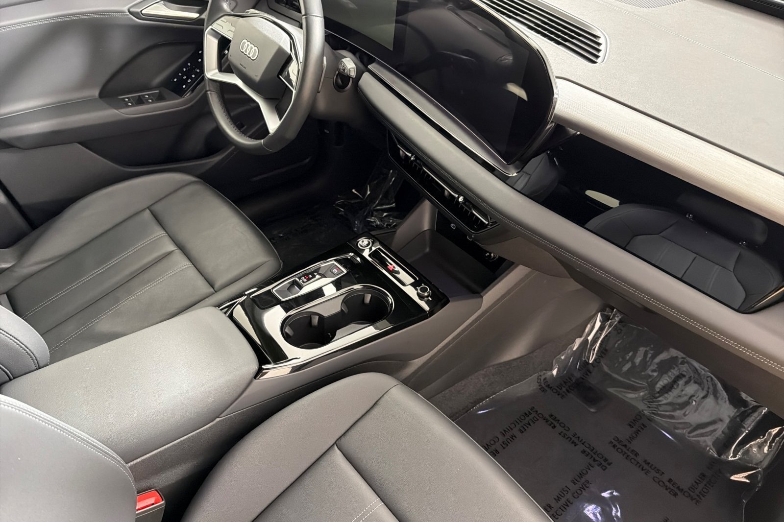 Used 2025 Audi Q6 e-tron Premium w/ Convenience Package RWD image 15