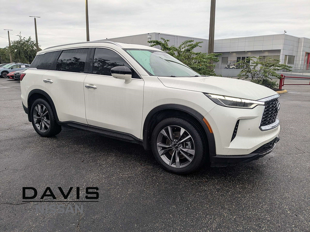 Used 2024 INFINITI QX60 Luxe FWD image 2