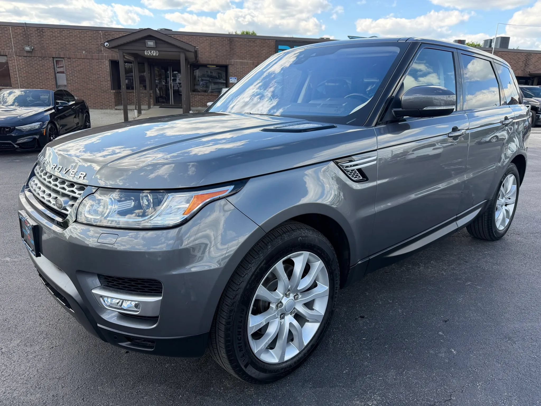 Used 2017 Land Rover Range Rover Sport HSE AWD/4WD image 7