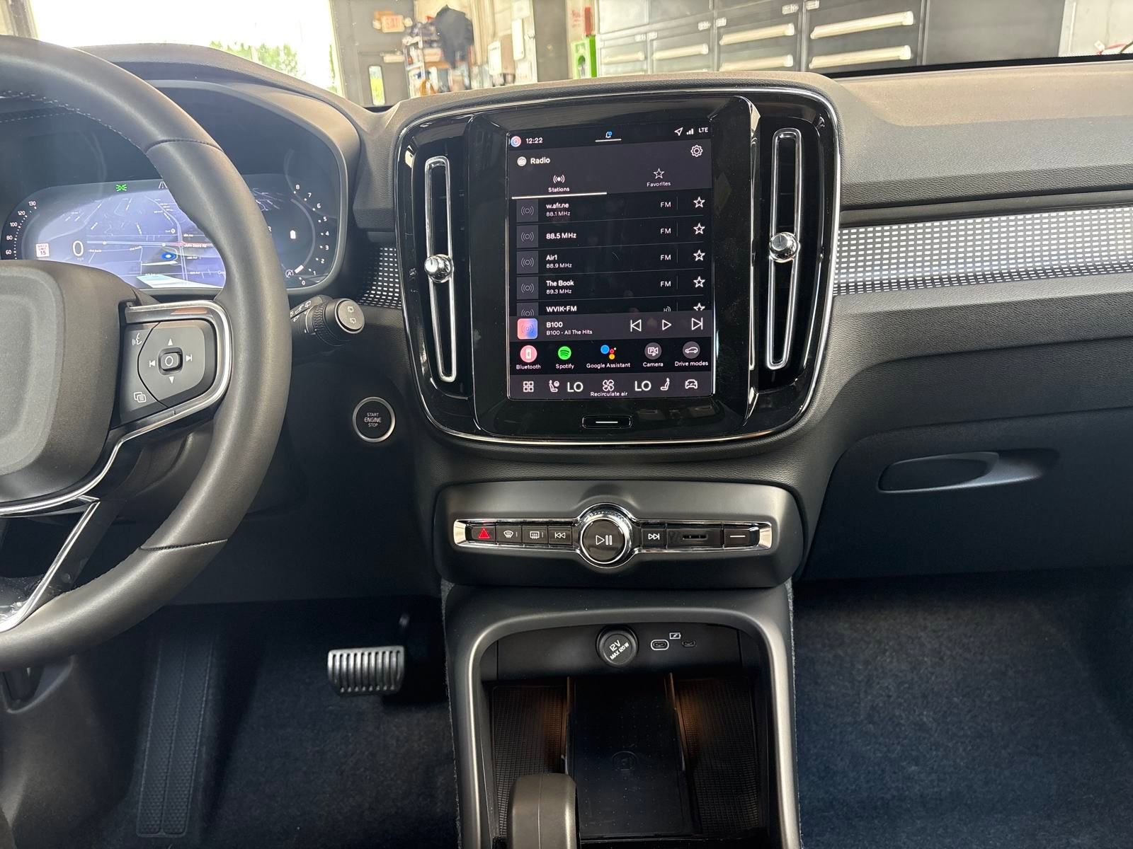 New 2026 Volvo XC40 B5 Ultra w/ Climate Package image 17