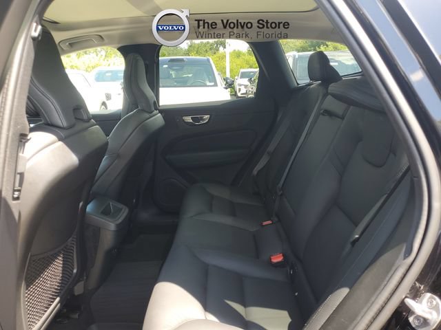 Certified 2024 Volvo XC60 B5 Plus AWD/4WD image 10