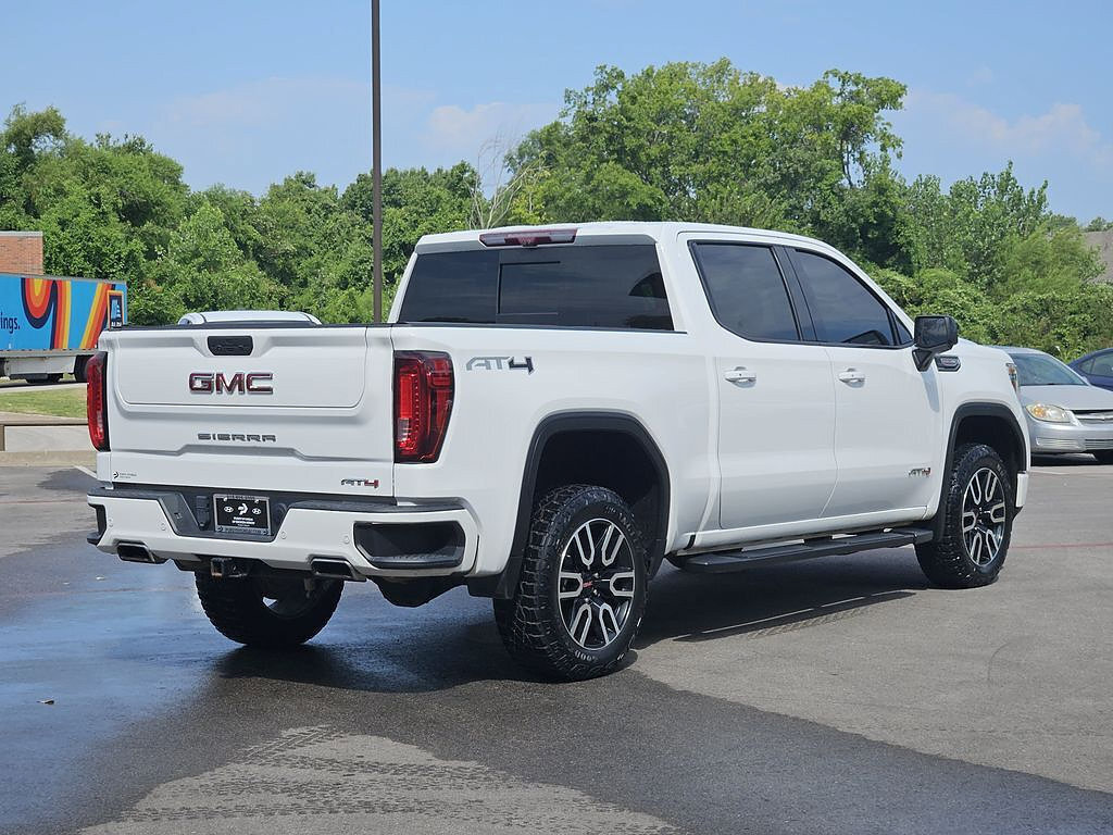 Used 2021 GMC Sierra 1500 AT4 w/ AT4 Value Package AWD/4WD image 4