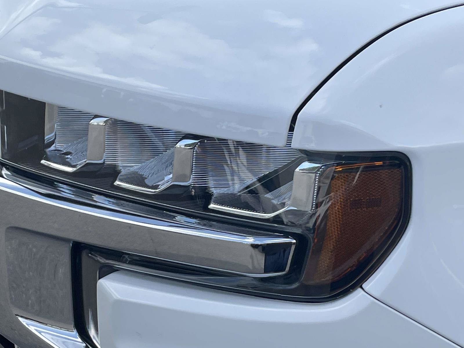 Certified 2019 Chevrolet Silverado 1500 LT w/ All-Star Edition AWD/4WD image 9