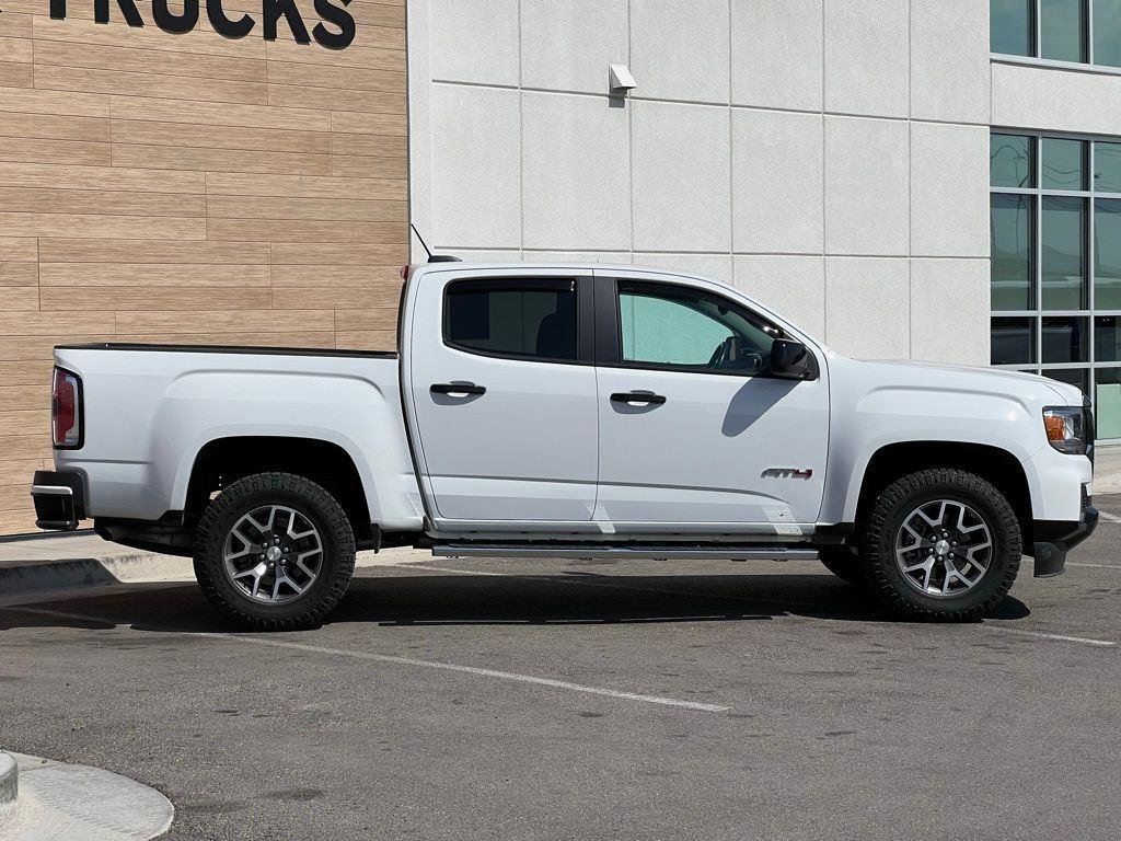 Used 2022 GMC Canyon AT4 image 9