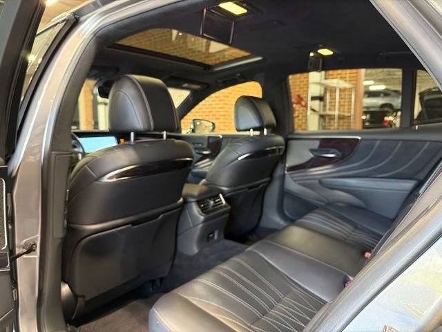 Used 2019 Lexus LS 500 AWD w/ Interior Upgrade Package image 26