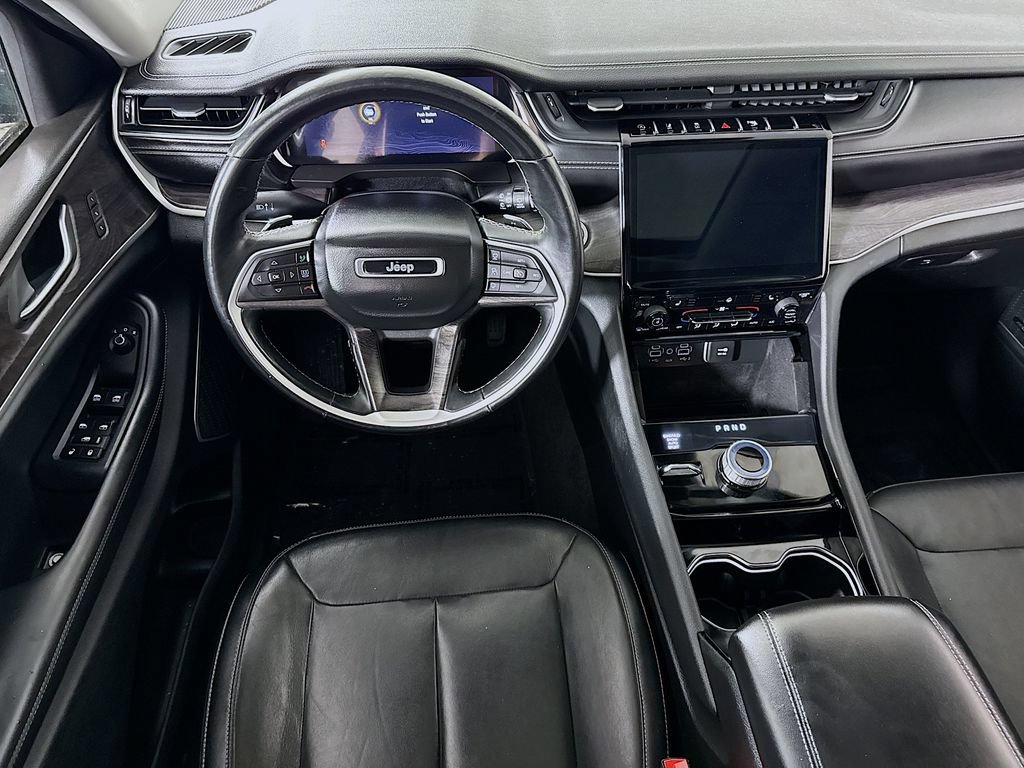 Used 2021 Jeep Grand Cherokee L Limited AWD/4WD image 4