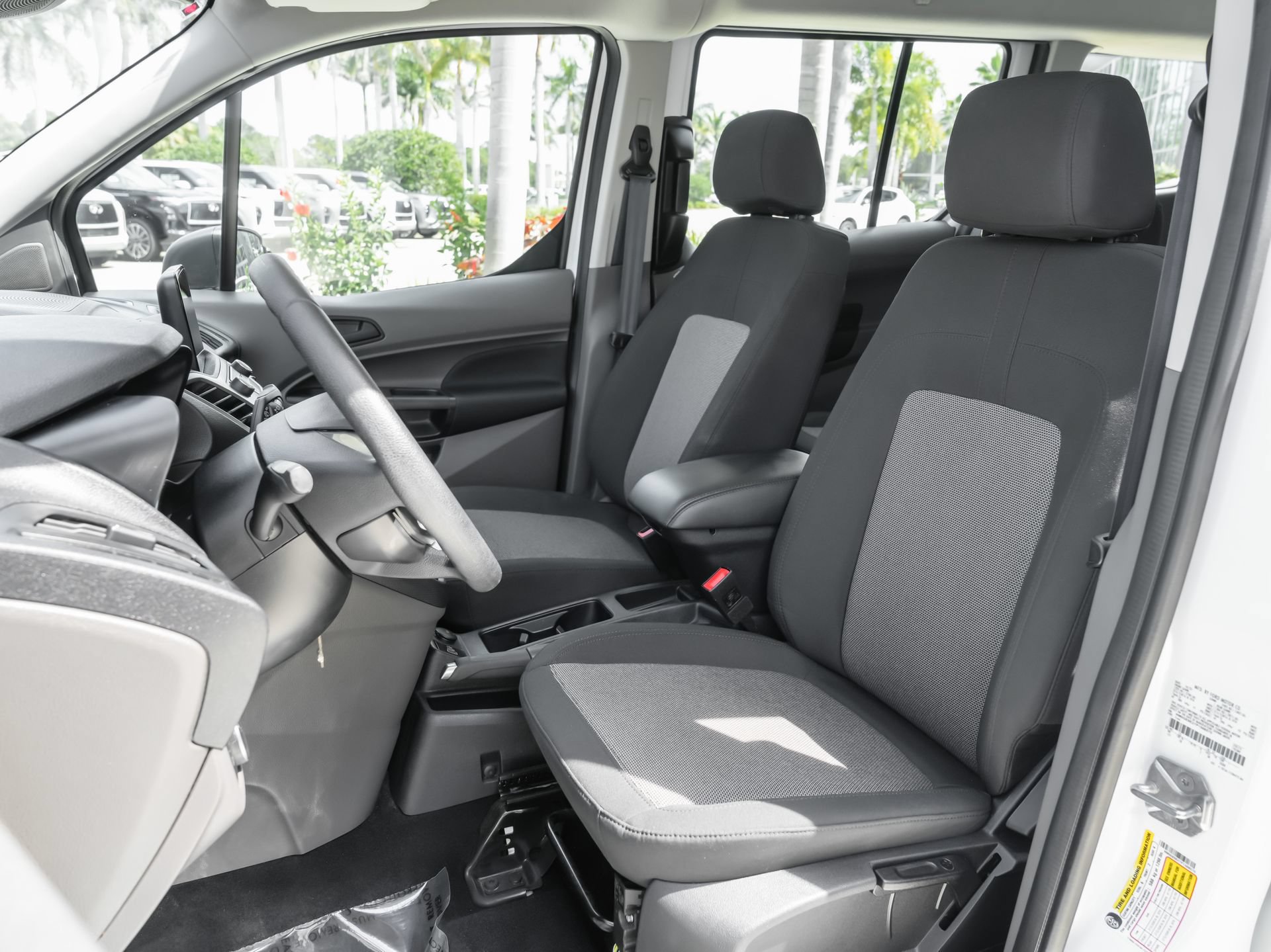 Used 2023 Ford Transit Connect XL FWD image 8