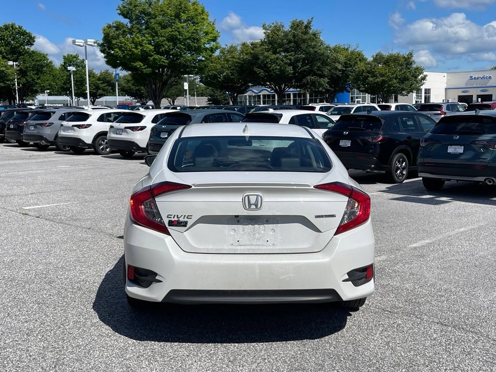 Used 2017 Honda Civic Touring image 8
