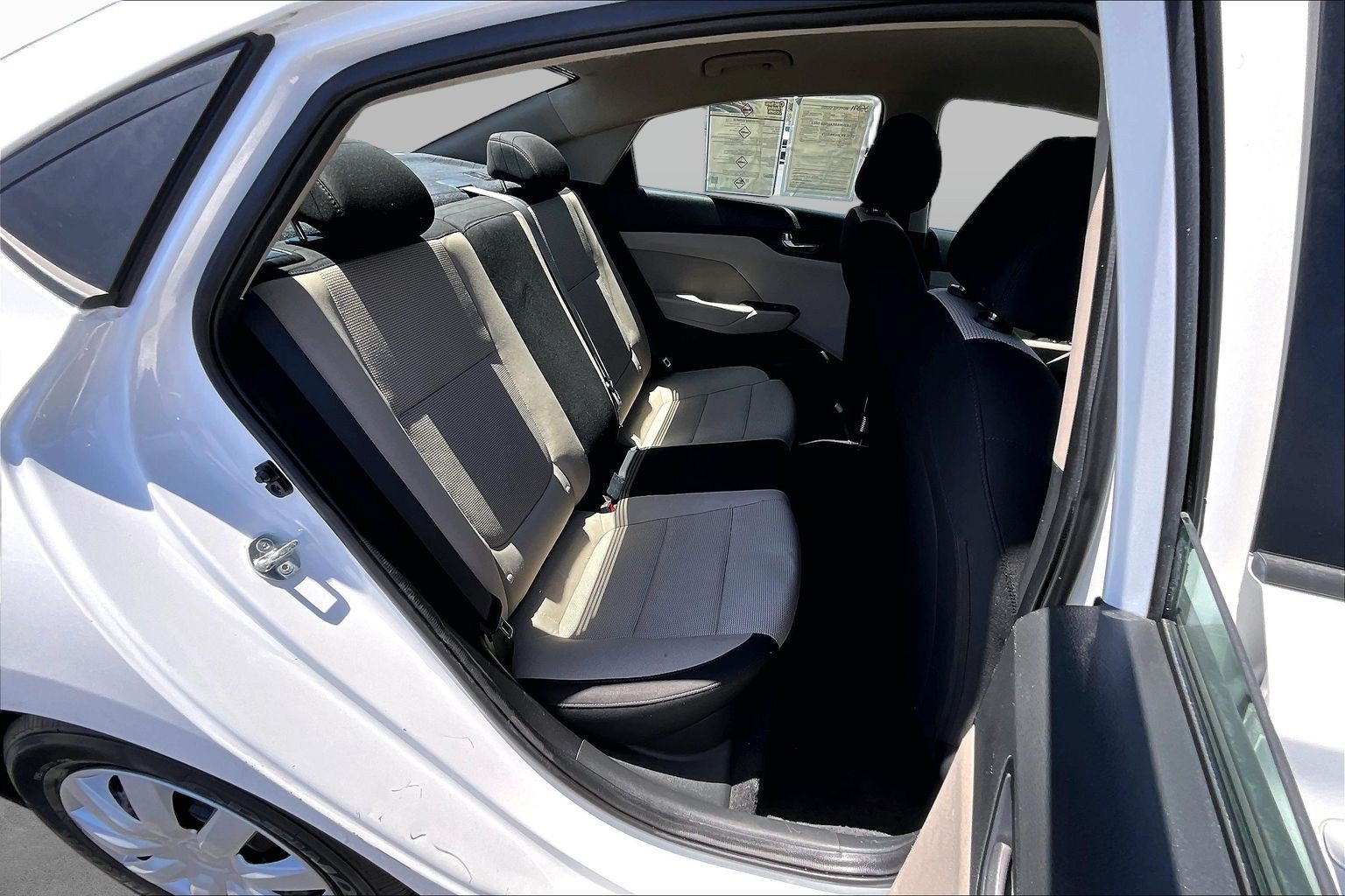 Used 2022 Hyundai Accent SE w/ Cargo Package FWD image 26
