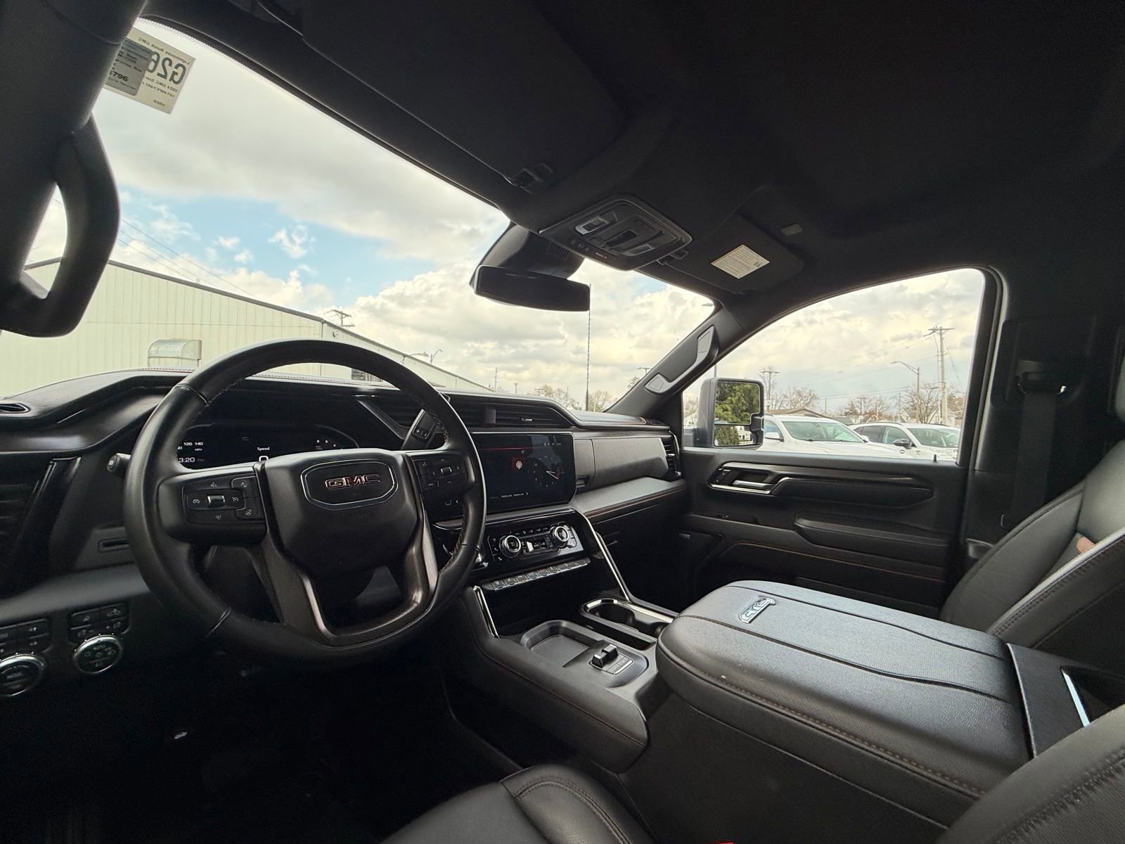 Used 2024 GMC Sierra 2500 AT4 w/ AT4 Preferred Package image 23