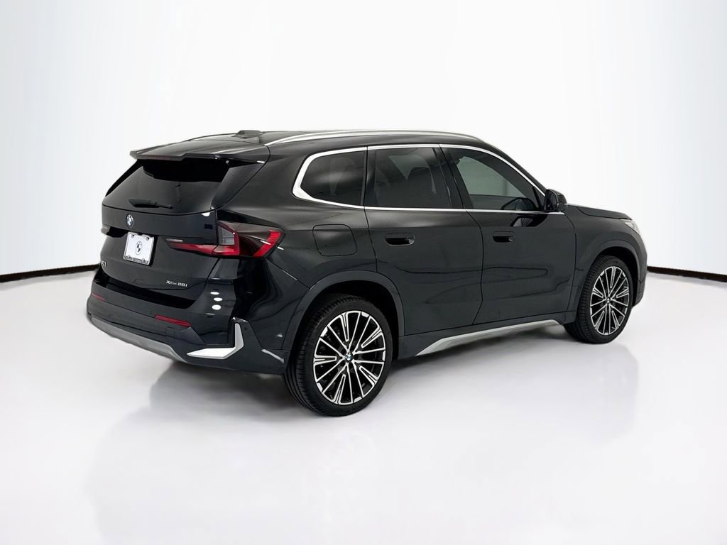 Certified 2025 BMW X1 xDrive28i w/ Technology Package image 5