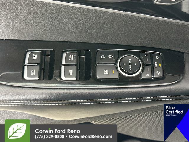 Used 2019 Kia Sorento SX image 22