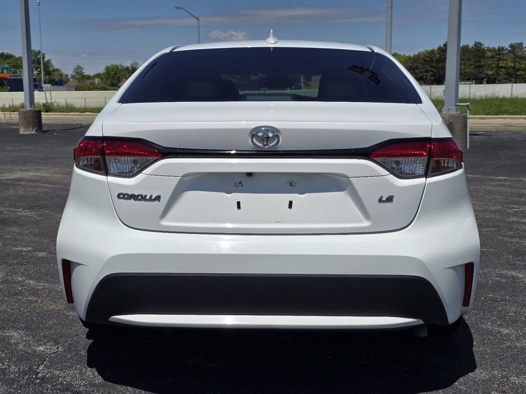 Certified 2022 Toyota Corolla LE FWD image 13