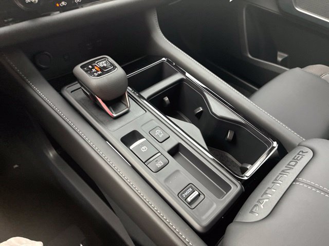 New 2026 Nissan Pathfinder SL w/ SL Premium Package FWD image 13