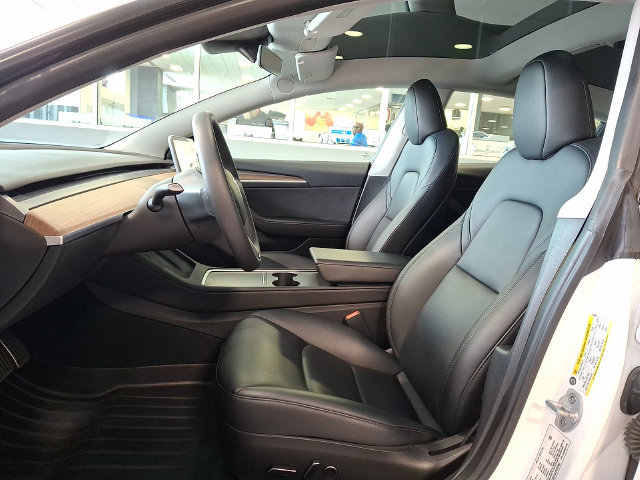 Used 2023 Tesla Model 3 Standard Range RWD image 15
