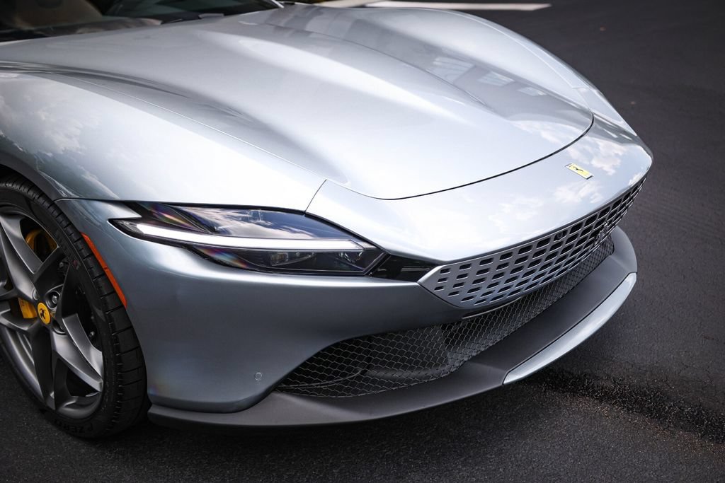 Certified 2022 Ferrari Roma RWD image 10