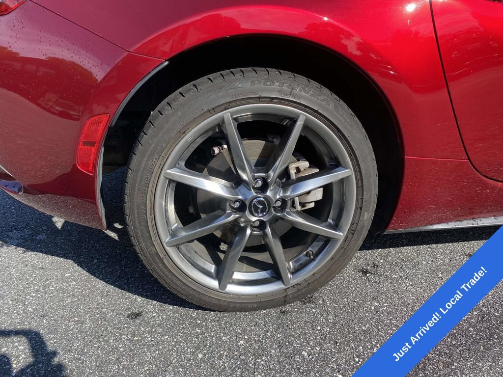 Used 2023 MAZDA MX-5 Miata Grand Touring RWD image 9