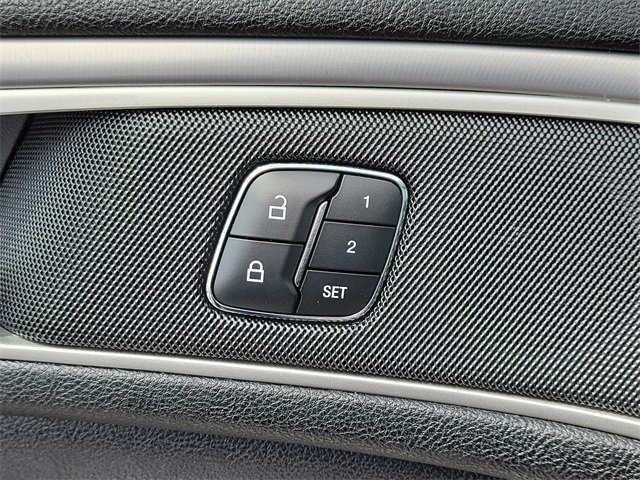 Used 2017 Lincoln MKZ Premiere image 29