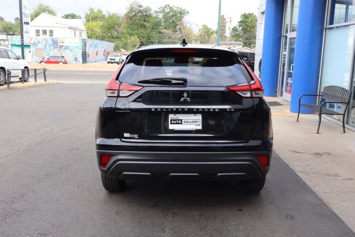 Used 2023 Mitsubishi Eclipse Cross ES AWD/4WD image 4