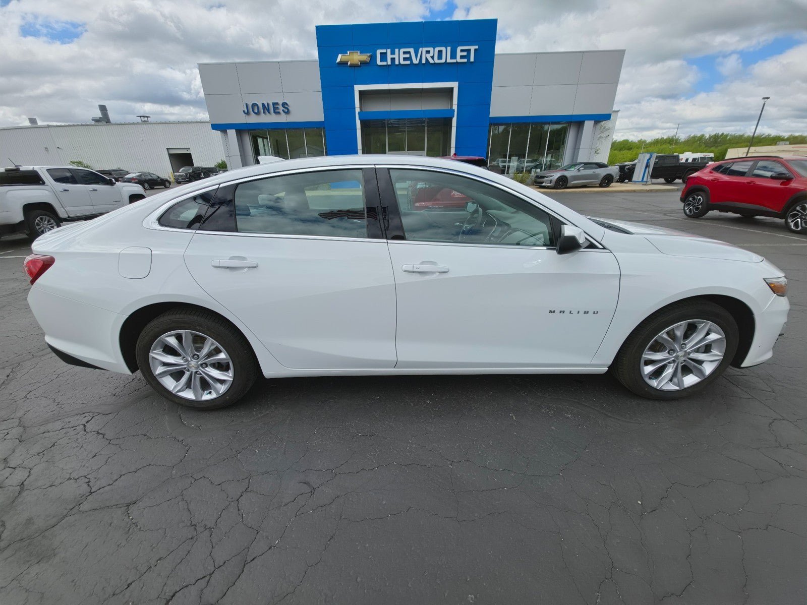 Used 2021 Chevrolet Malibu LT FWD image 6