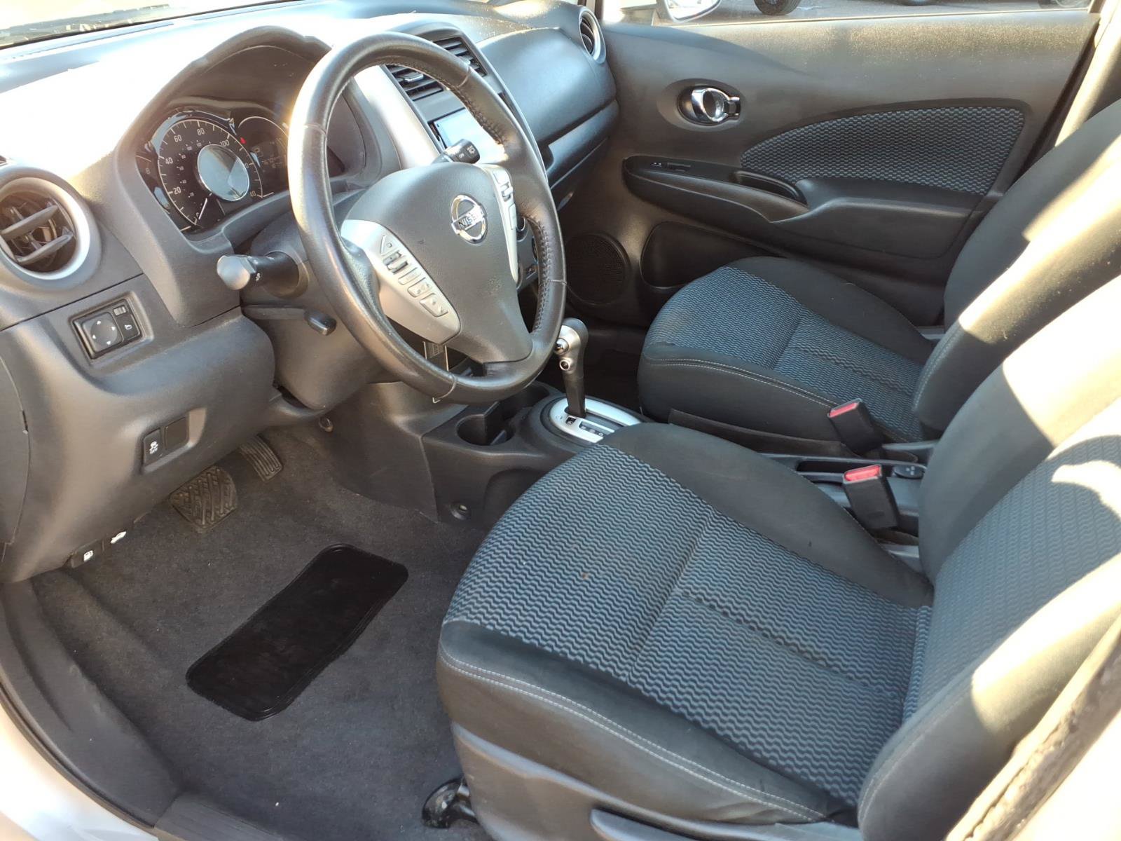Used 2019 Nissan Versa Note SV FWD image 9