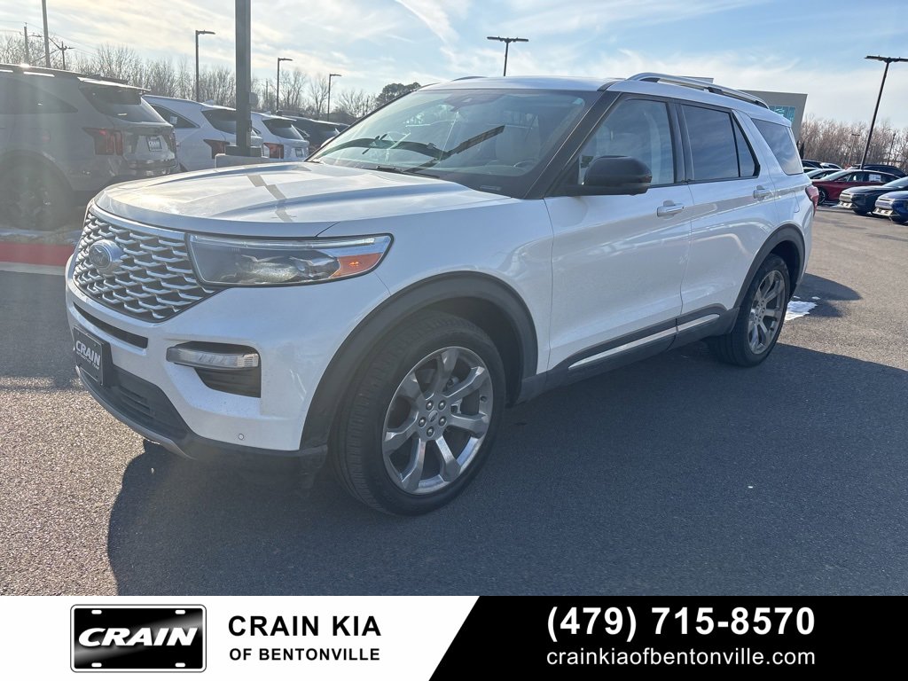 Used 2020 Ford Explorer Platinum w/ Premium Technology Package image 2