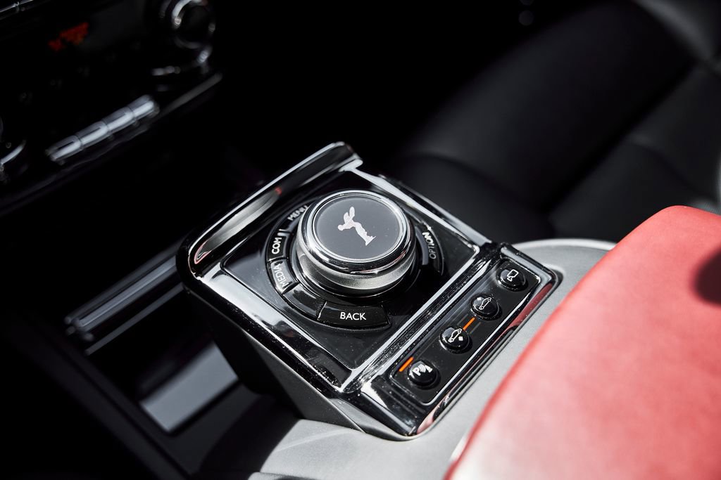 Used 2024 Rolls-Royce Phantom Sedan RWD image 83