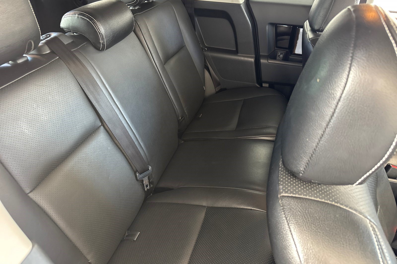 Used 2014 Toyota FJ Cruiser 4WD w/ Upgrade Package image 31