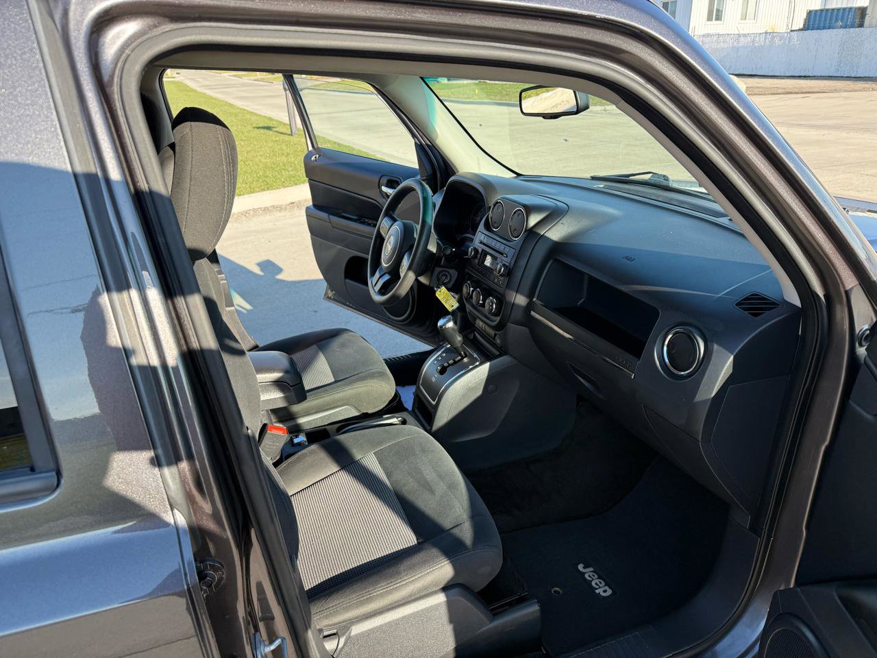 Used 2017 Jeep Patriot Sport w/ Power Value Group image 21