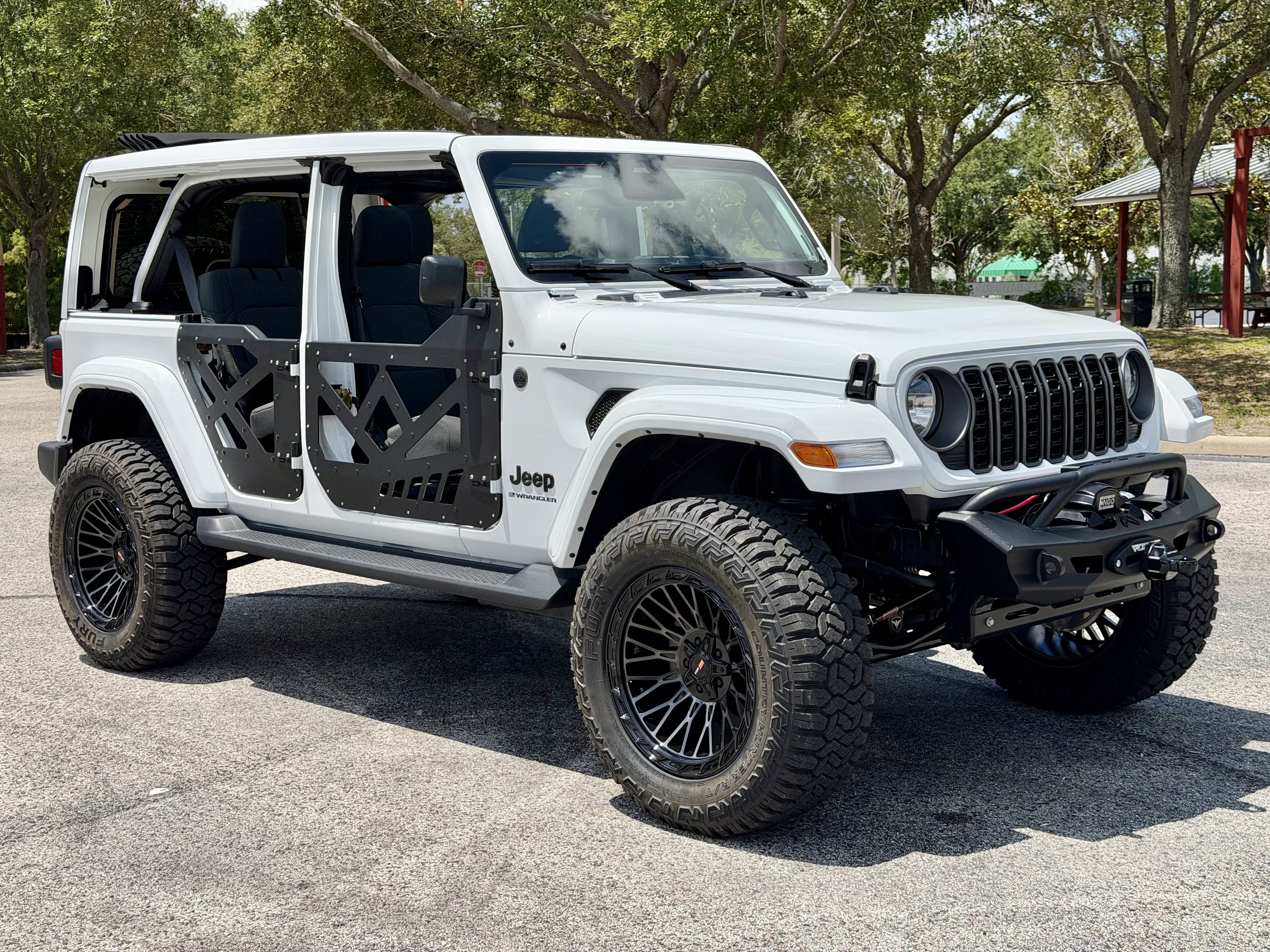 Used 2026 Jeep Wrangler Unlimited Sport AWD/4WD image 13