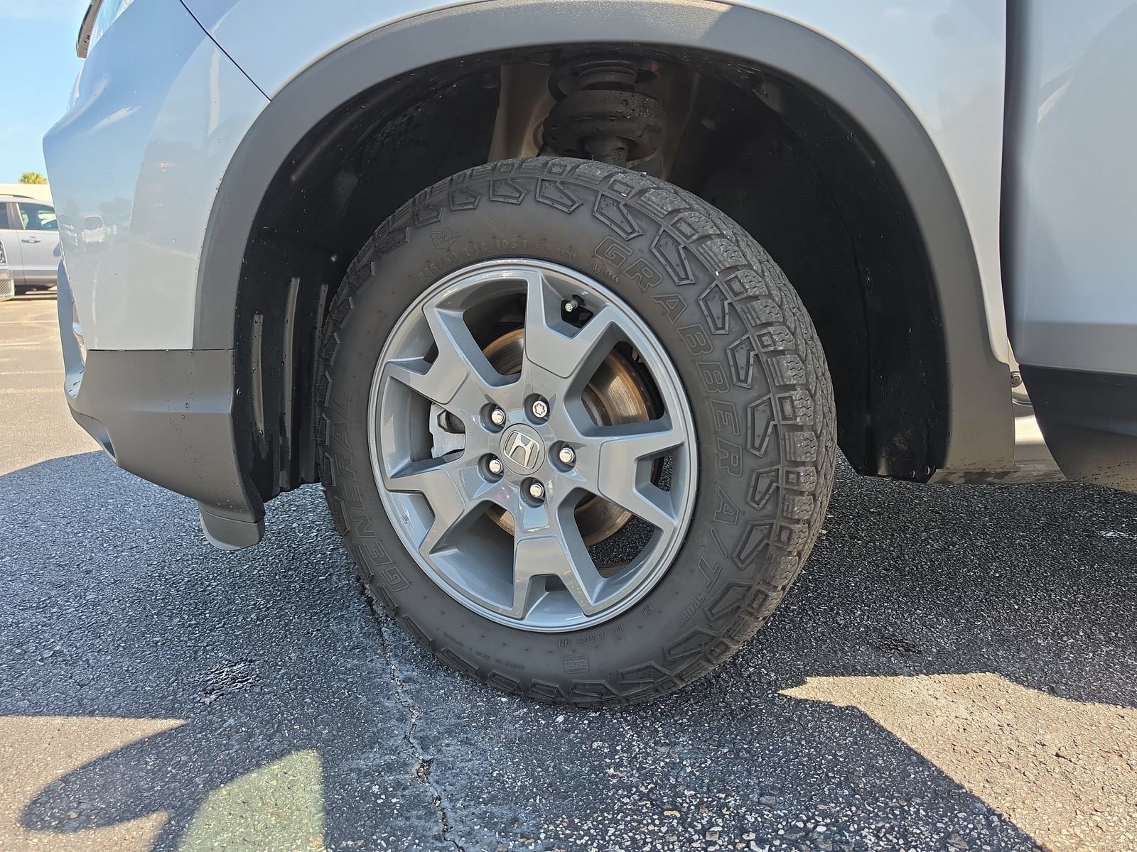 Certified 2025 Honda Passport TrailSport image 30
