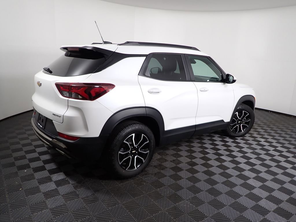 Used 2023 Chevrolet TrailBlazer ACTIV w/ Sun and Liftgate Package image 19