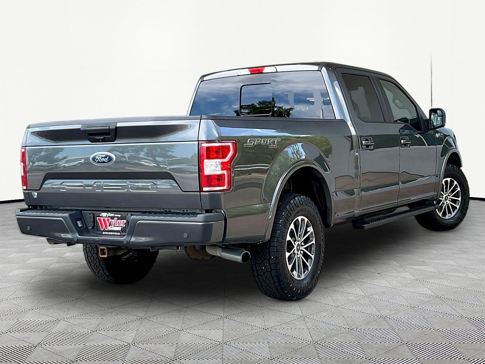 Used 2020 Ford F150 XLT w/ Equipment Group 302A Luxury AWD/4WD image 6