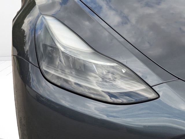 Used 2022 Tesla Model Y Performance AWD/4WD image 11