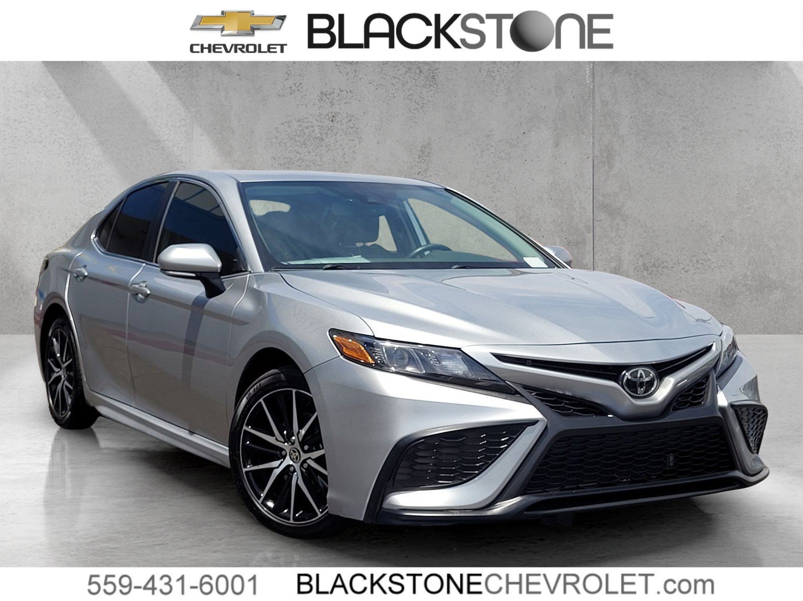 Used 2023 Toyota Camry SE w/ Convenience Package