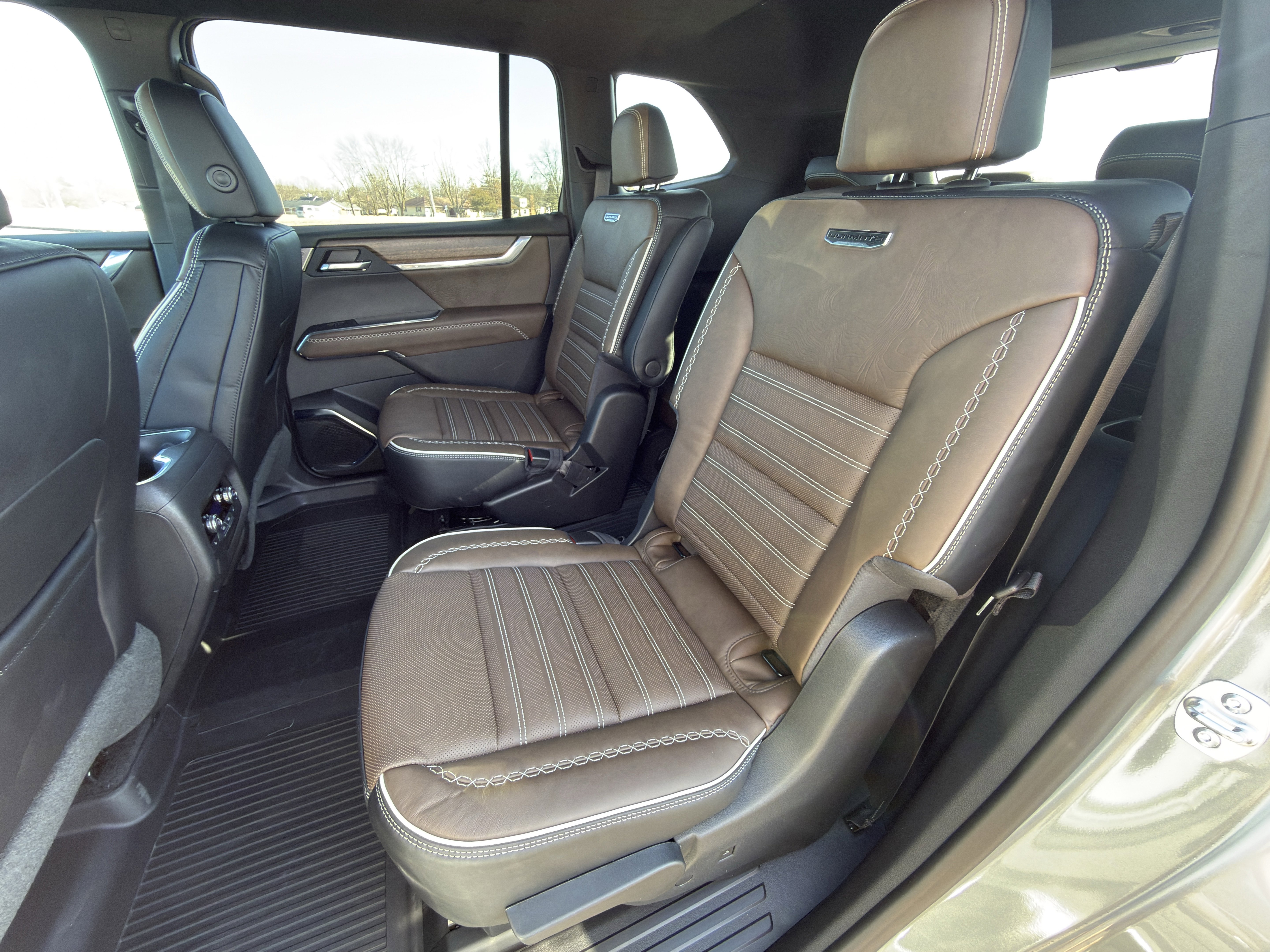 New 2026 GMC Acadia Denali Ultimate w/ LPO, Floor Liner Package image 19