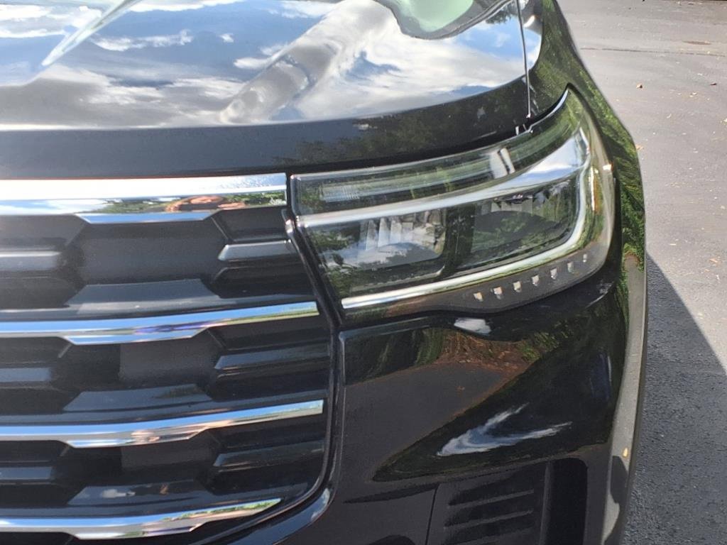 New 2025 Ford Explorer Active image 22