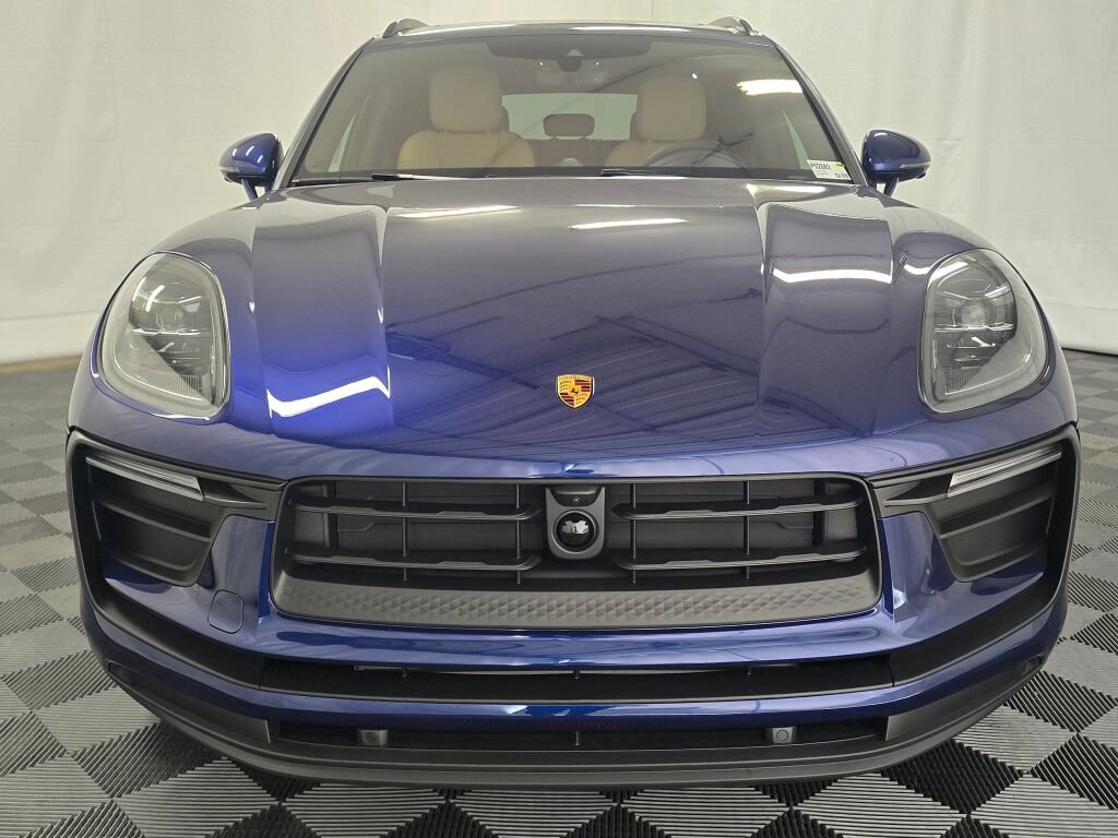 New 2026 Porsche Macan AWD/4WD image 10