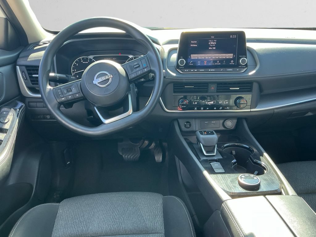 Used 2024 Nissan Rogue SV AWD/4WD image 10