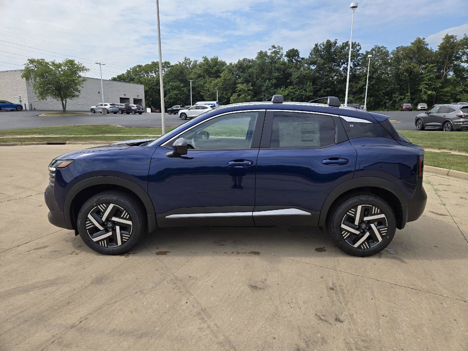 New 2026 Nissan Kicks SV w/ Cold Weather Package FWD image 5