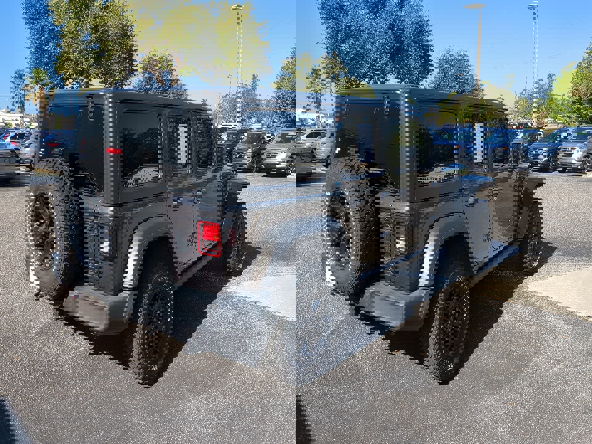 Used 2021 Jeep Wrangler Unlimited Sport image 6