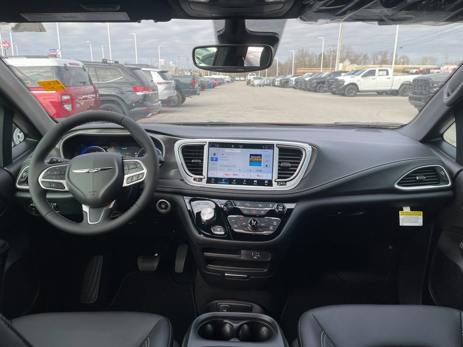 New 2026 Chrysler Pacifica Select image 14