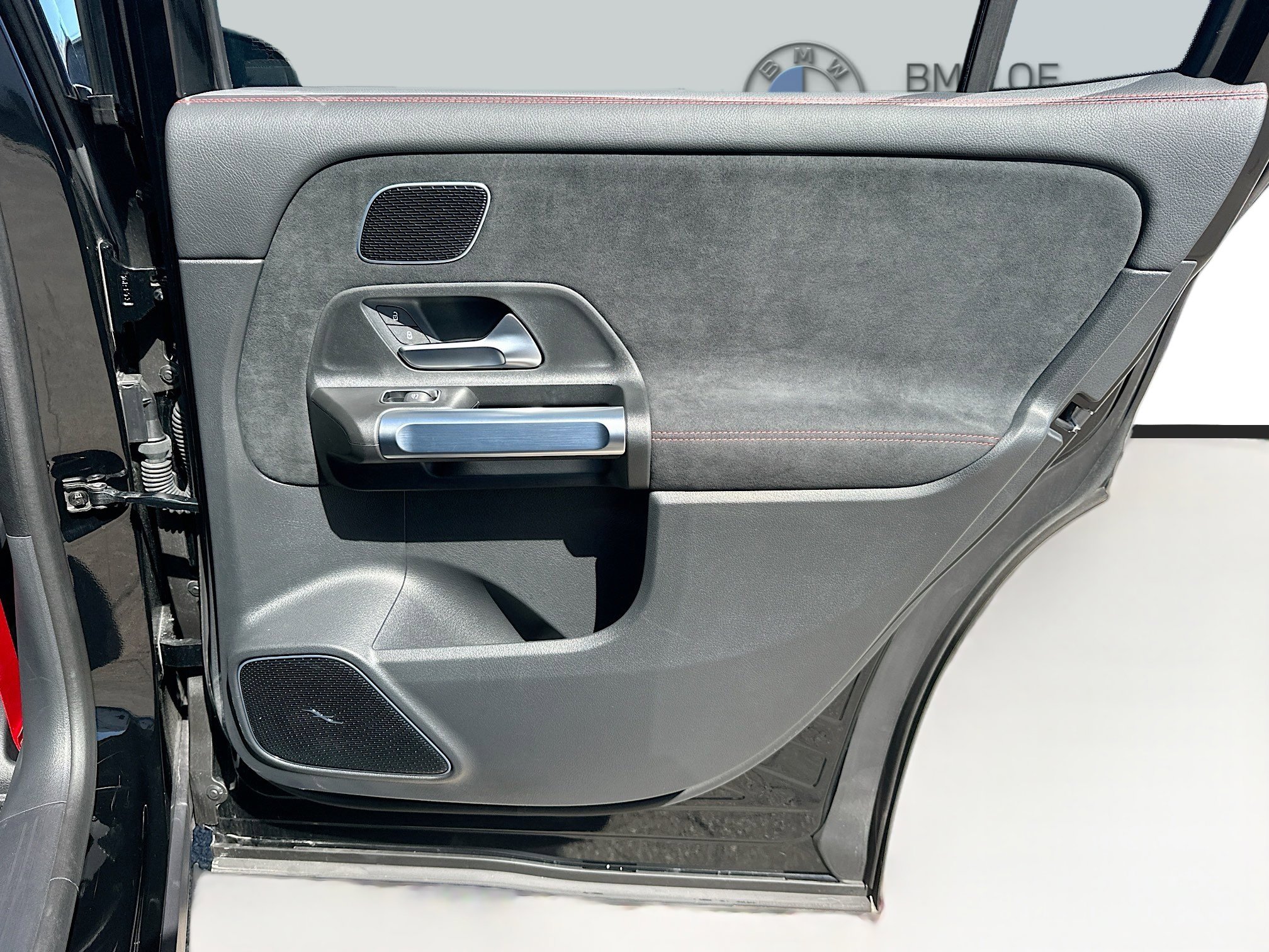 Used 2025 Mercedes-Benz GLB 35 AMG 4MATIC image 27