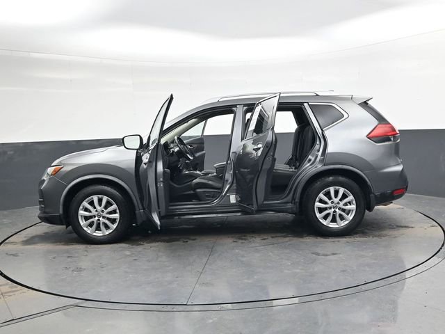 Used 2018 Nissan Rogue SV image 39