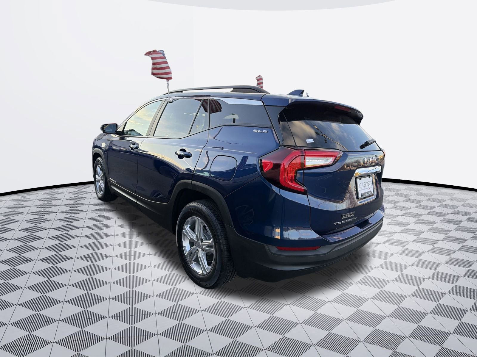 Certified 2022 GMC Terrain SLE w/ Driver Convenience Package image 7