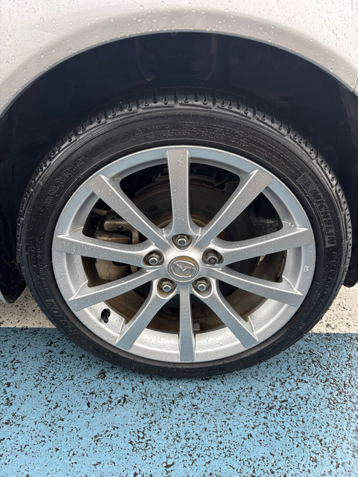 Used 2006 MAZDA MX-5 Miata Grand Touring w/ Premium Pkg image 21