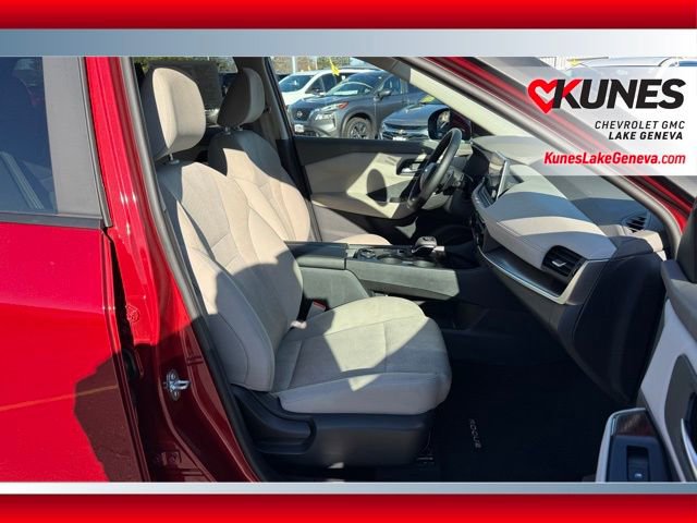 Used 2025 Nissan Rogue SV image 20